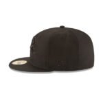 Detroit Lions Black On Black 59FIFTY Fitted Hat - Imagen 5