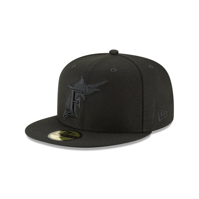 8917110620190.jpg Florida Marlins Blackout Basic 59FIFTY Fitted Hat - Imagen 1